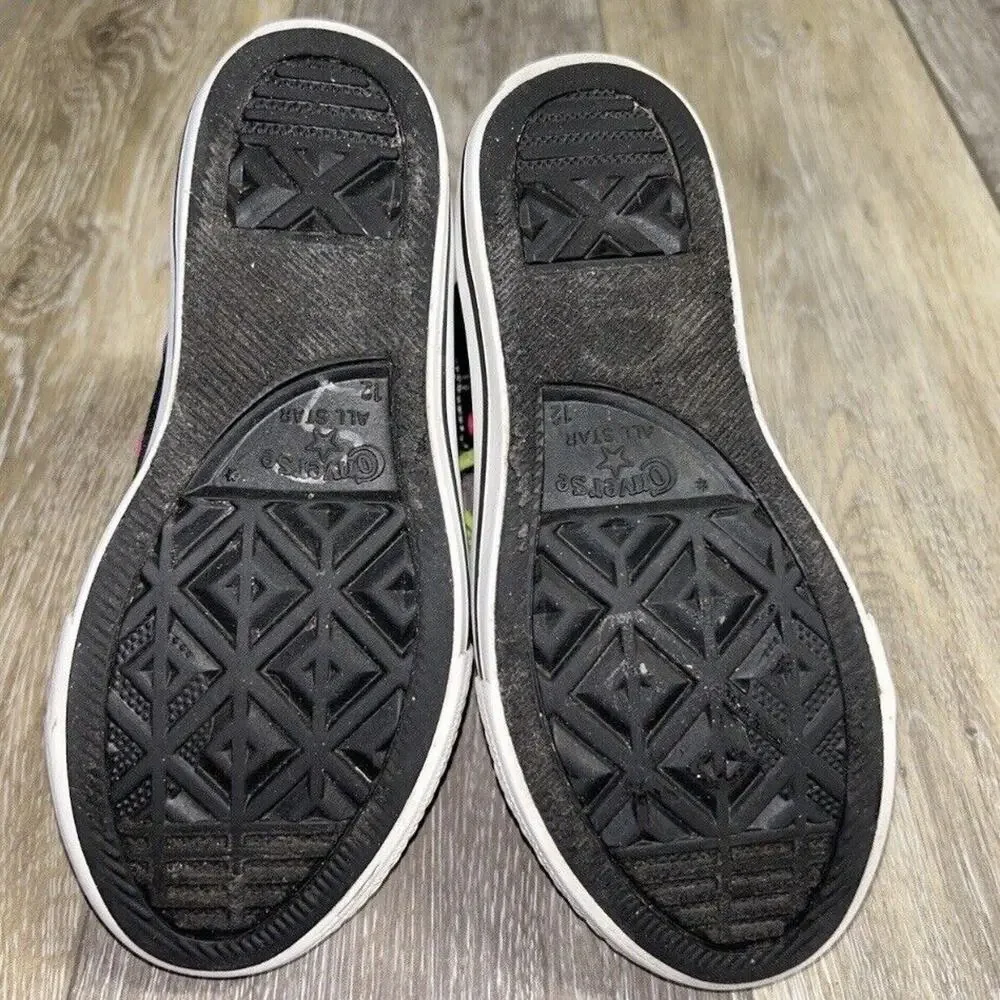 Converse previously owned